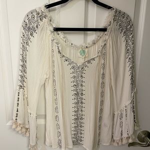 Boho off the shoulder blouse from atikshop in Miami